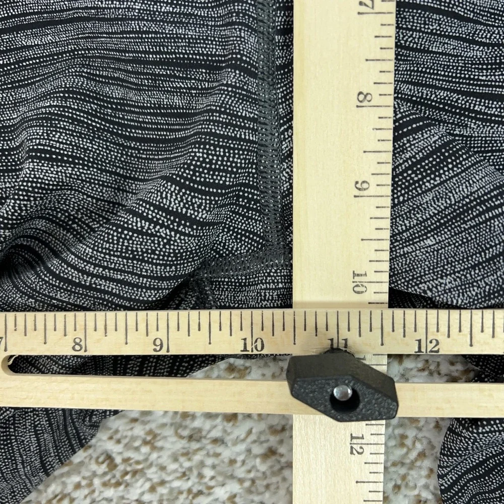 Lululemon Pants Womens 10 Gray Striped High Rise Wunder Under Crop Leggings Yoga